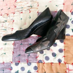 Vintage 80’s/90’s Black Leather Heels/Pumps Sz 8.5